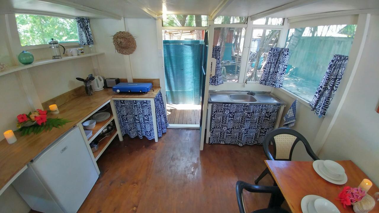Matriki Beach Huts Arutanga Ngoại thất bức ảnh