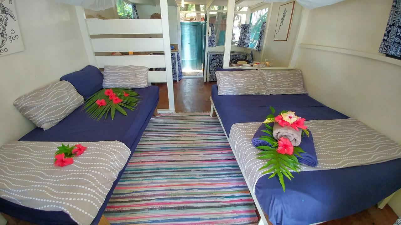 Matriki Beach Huts Arutanga Ngoại thất bức ảnh